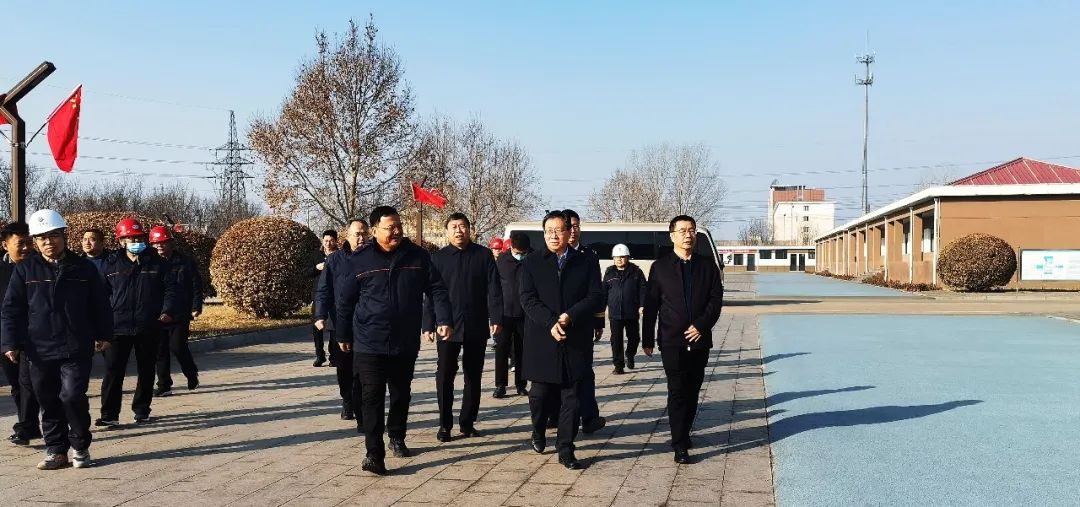 Wu Bo, member of the Standing Committee of the Hengshui Municipal Party Committee and Executive Vice Mayor, visited Hebei Jiheng Sairui Chemical Co., Ltd. for inspection work